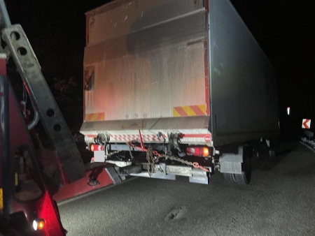 Денонощна Пътна помощ(репатриране) на всички видове камиони и автобуси. Бързо отзоваване и коректност. Възможност за действие във всяка точка на страната и чужбина. 