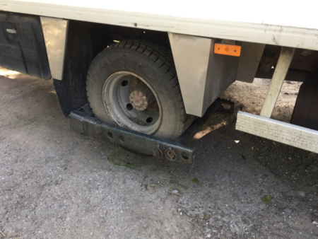 Денонощна Пътна помощ(репатриране) на всички видове камиони и автобуси. Бързо отзоваване и коректност. Възможност за действие във всяка точка на страната и чужбина. 