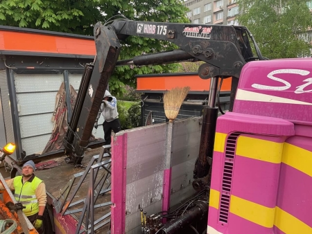 Денонощна Пътна помощ(репатриране) на всички видове камиони и автобуси. Бързо отзоваване и коректност. Възможност за действие във всяка точка на страната и чужбина. 