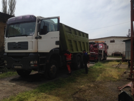 Денонощна Пътна помощ(репатриране) на всички видове камиони и автобуси. Бързо отзоваване и коректност. Възможност за действие във всяка точка на страната и чужбина. 