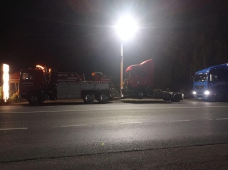 Денонощна Пътна помощ(репатриране) на всички видове камиони и автобуси. Бързо отзоваване и коректност. Възможност за действие във всяка точка на страната и чужбина. 
