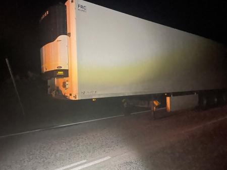 Репатриране на Скания влекач превозващ близо 20 тона портокали с повреден двигател на главен път София-Варна.