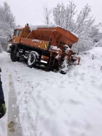 Денонощна Пътна помощ(репатриране) на всички видове камиони и автобуси. Бързо отзоваване и коректност. Възможност за действие във всяка точка на страната и чужбина.