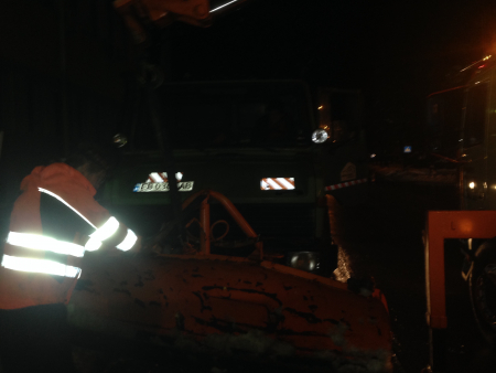 Пътна помощ за камиони и автобуси до 40 тона. Денонощна репатрация на катастрофирали и аварирали превозни средства.